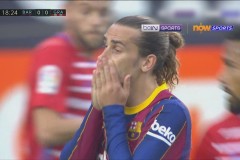 莱万拒绝沙特天价邀约，续约拜仁再战一年